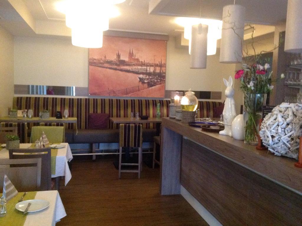 Hotel Restaurant Haus Odendahl Cologne Extérieur photo